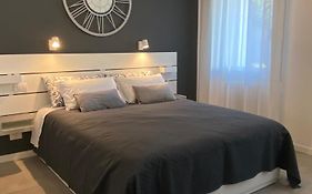 Greenway Apartment